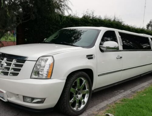 Cadillac Escalade blanca