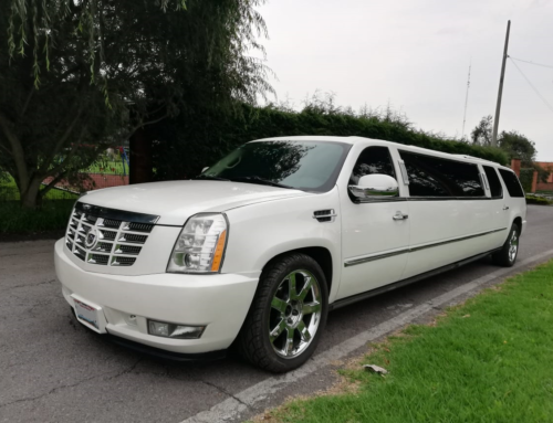 Cadillac Escalade blanca